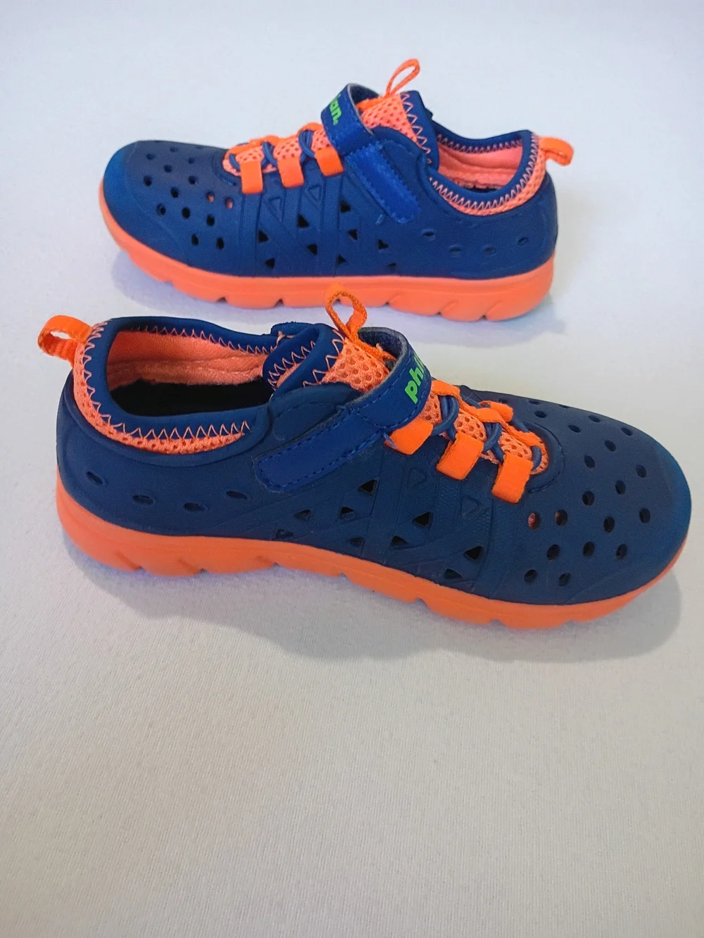 Phibian Kids' Blue and Orange Water Shoes Size 11 Outdoor Beach Pool